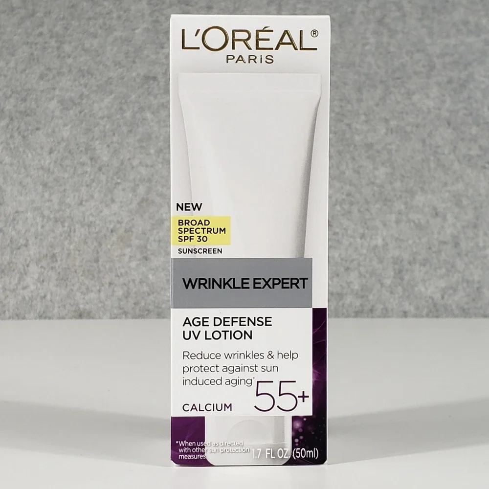 L'Oreal Paris Wrinkle Expert 55+ SPF 30 Calcium Clean Girl Glow NIB‎ 1.7oz